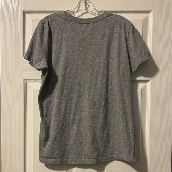 Nike women’s cotton Heather Gray Tee. XL - Picture 3 of 3